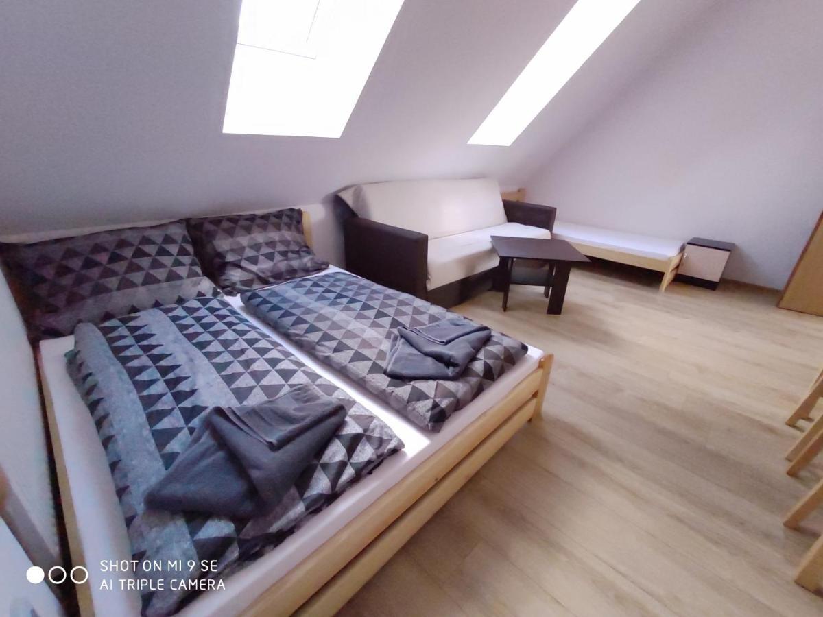 Apartmany Opolany Exteriör bild