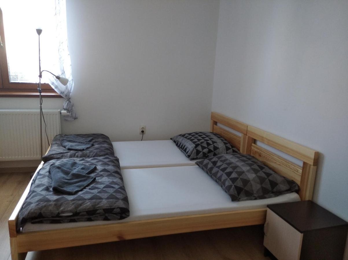 Apartmany Opolany Exteriör bild